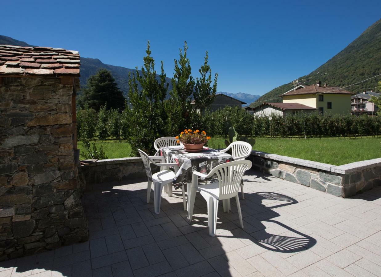 Hotel Free Hugs à Mazzo di Valtellina Extérieur photo
